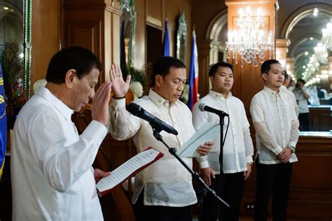 Duterte appoints 10 trial court judges .